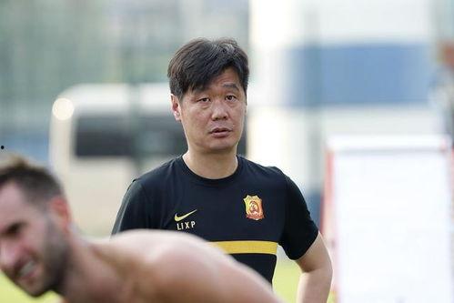 李璇爆料国足主帅视频,国足主帅视频曝光，揭秘幕后真相  第2张